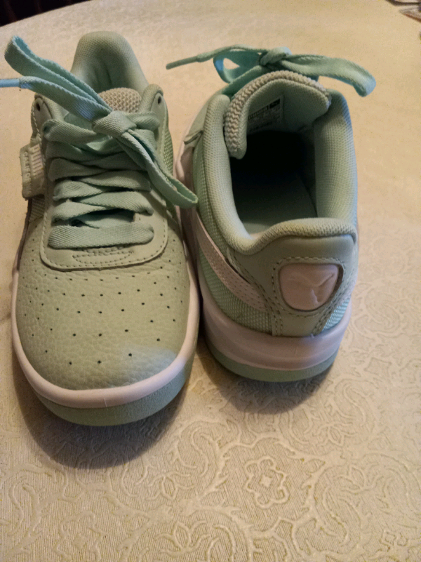 Chaussure sport Puma in Women's - Shoes in City of Montréal - Image 3