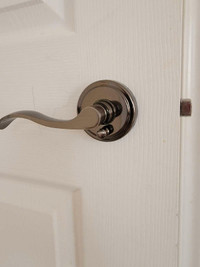 10 Interior door knobs handles