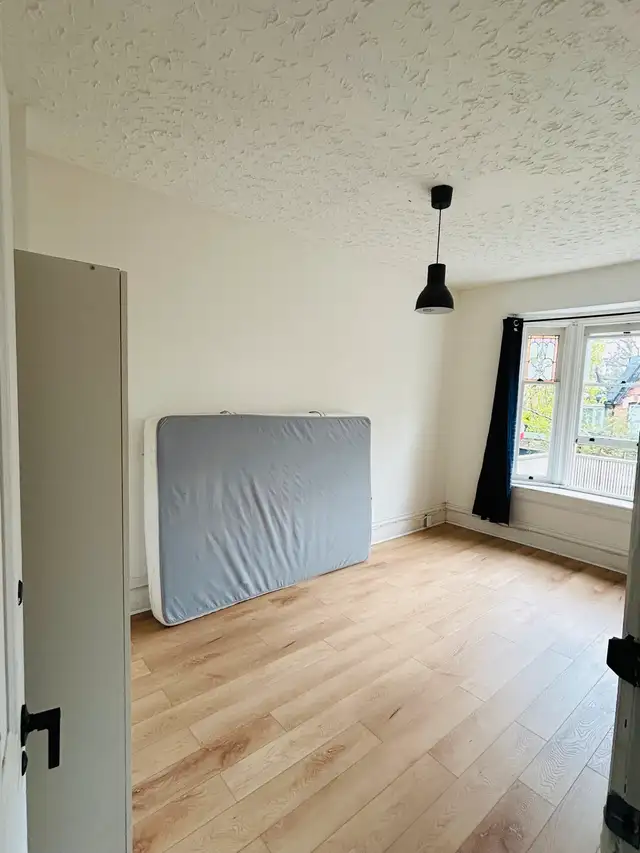 Sun-Filled Room with Bay Window in Cabbagetown. All included.62863318260739121