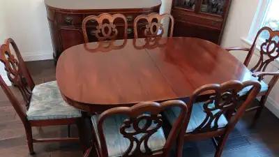 Vintage Mahogany Dining table, 6 chairs, 3 leaves, View more