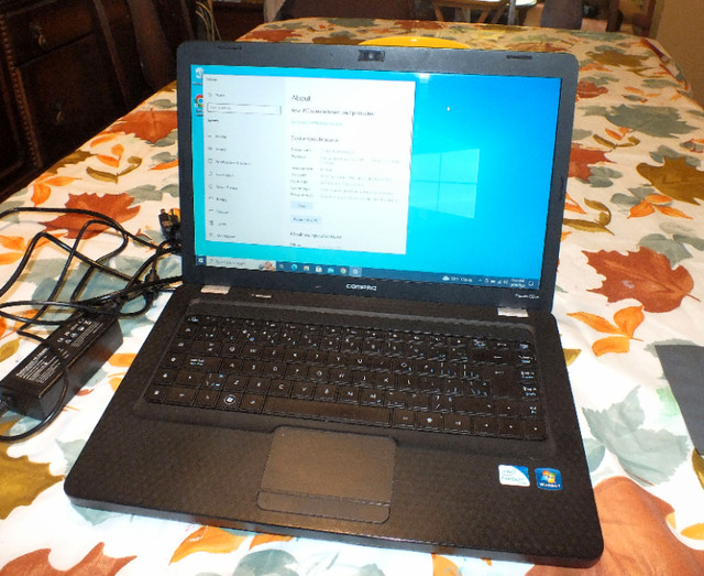 Clean Compaq Windows 10 laptop, many new parts. in Laptops in St. Catharines - Image 3