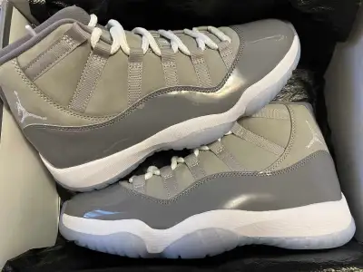AIR JORDAN 11 COOL GREY SIZE 8.5 US, View more