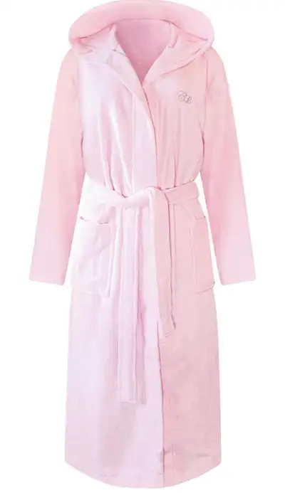 Voici un peignoir Crescentt Luxury rose layette de taille XS/S, idéal pour se détendre après le bain...