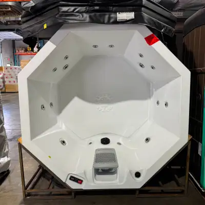 Muskoka 5 Person Plug n Play Hot Tub Floor Model, View more