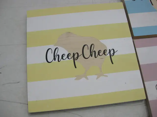 Easter decorations wall art (solid wood) in Home Décor & Accents in Ottawa - Image 3