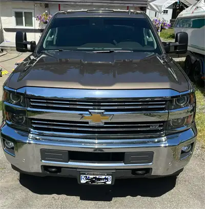 This is a well maintained Chevrolet Silverado 3500HD. It's ready to tackle any job with its powerful...
