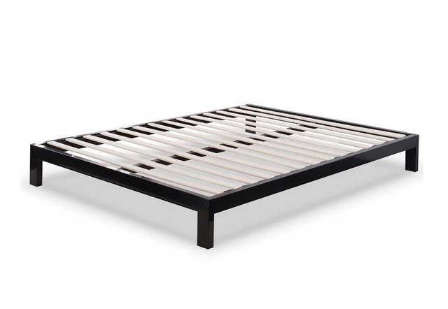 Brand New- Metal BED FRAME (King Size) in Beds & Mattresses in Mississauga / Peel Region - Image 4