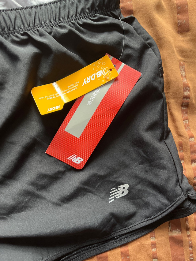 Brand New Women’s New Balance Squence Shorts in Women's - Bottoms in Barrie - Image 2