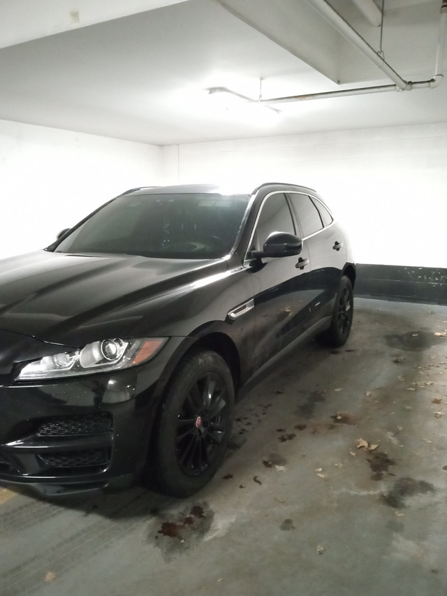2017 BLACK JAGUAR F-PACE 35t PRESTIGE SUV PANORAMIC UTILITY SUV in Cars & Trucks in City of Toronto - Image 4