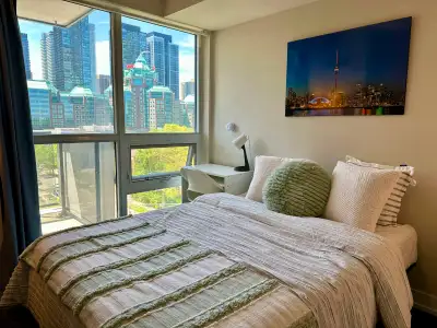 Looking for a comfortable place in the heart of the city? This room is a perfect option for anyone w...