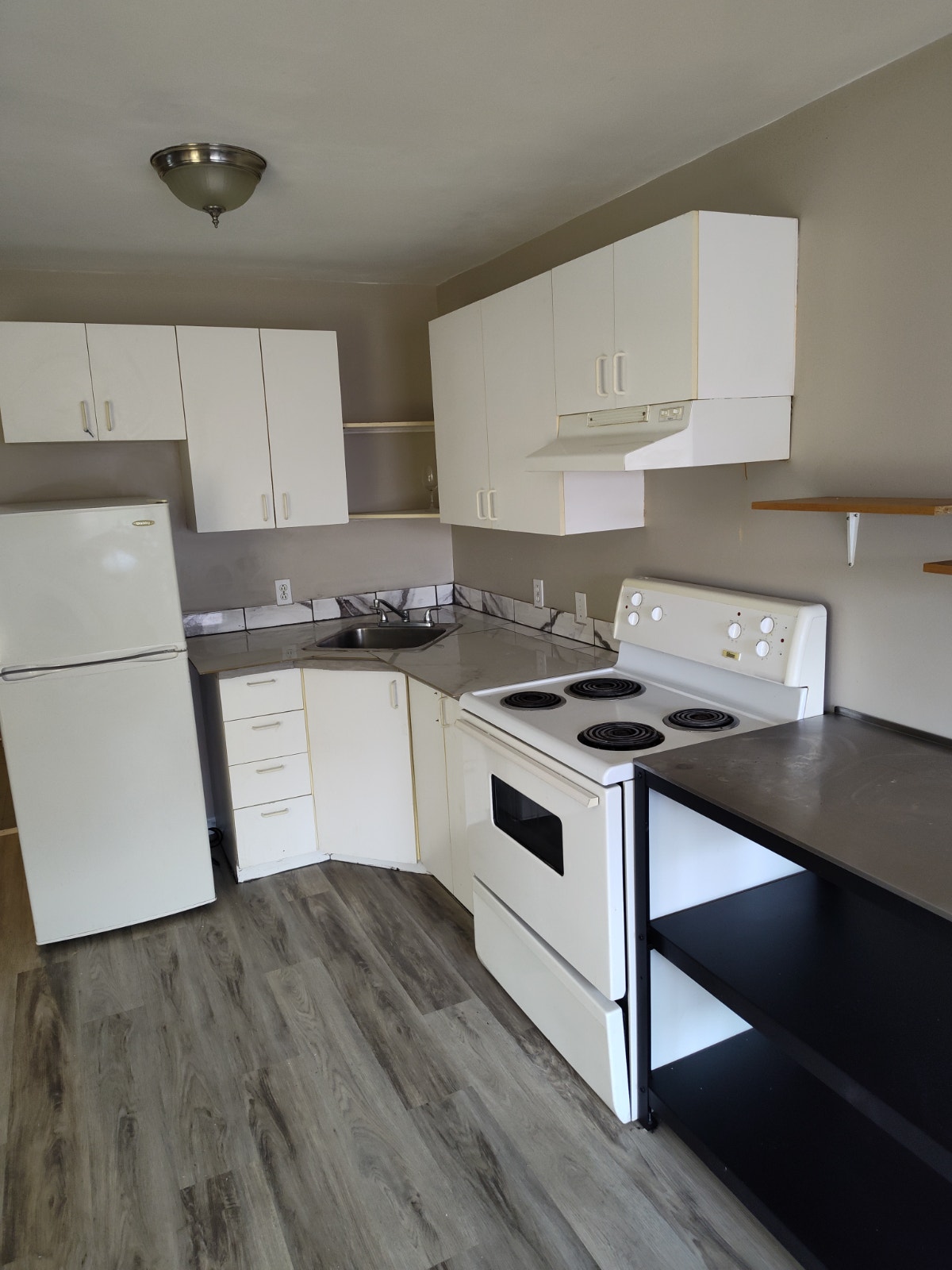Rooms in shared apartment, immediate or Sep 1, near downtown — photo 2