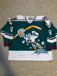 mighty ducks jersey in Ontario - Kijiji Canada