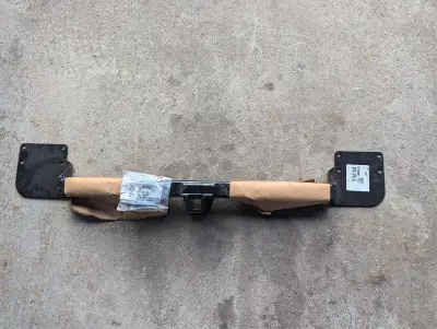 Selling a brand new trailer hitch for a 2007 - 2012 MINI COOPER.