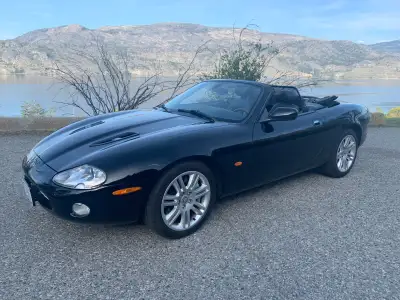 2004 Jaguar XKR Convertible, upgraded exhaust, new roof hydraulic lines, windscreen, recent service,...