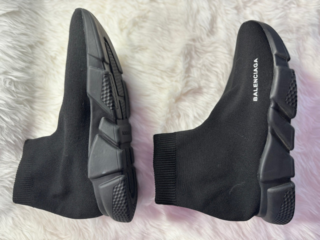 Brand new - Balenciaga Speed 2.0 Recycled Knit Sneaker in Women's - Shoes in Burnaby/New Westminster