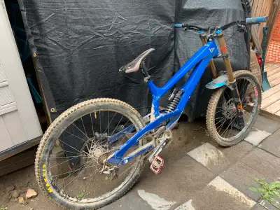 2020 YT Tues , View more