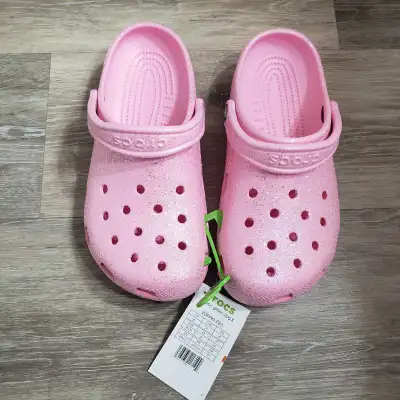 New crocs size J6 or women's 8, View more
