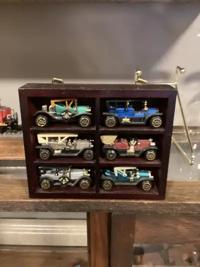6 Vintage car display, View more