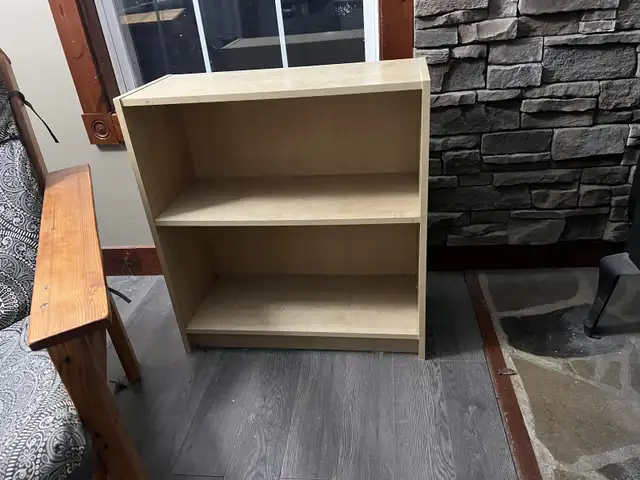 small book shelf in Bookcases & Shelving Units in Owen Sound - Image 2