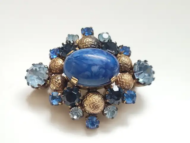 Vintage Blue Art Glass and Rhinestone Brooch in Arts & Collectibles in City of Toronto - Image 6