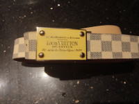 Louis Vuitton 40mm reversible belt