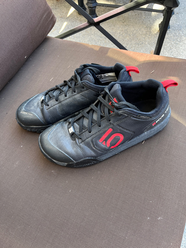Men’s size 10 Five Ten Mountain Bike shoes  in Clothing, Shoes & Accessories in Calgary