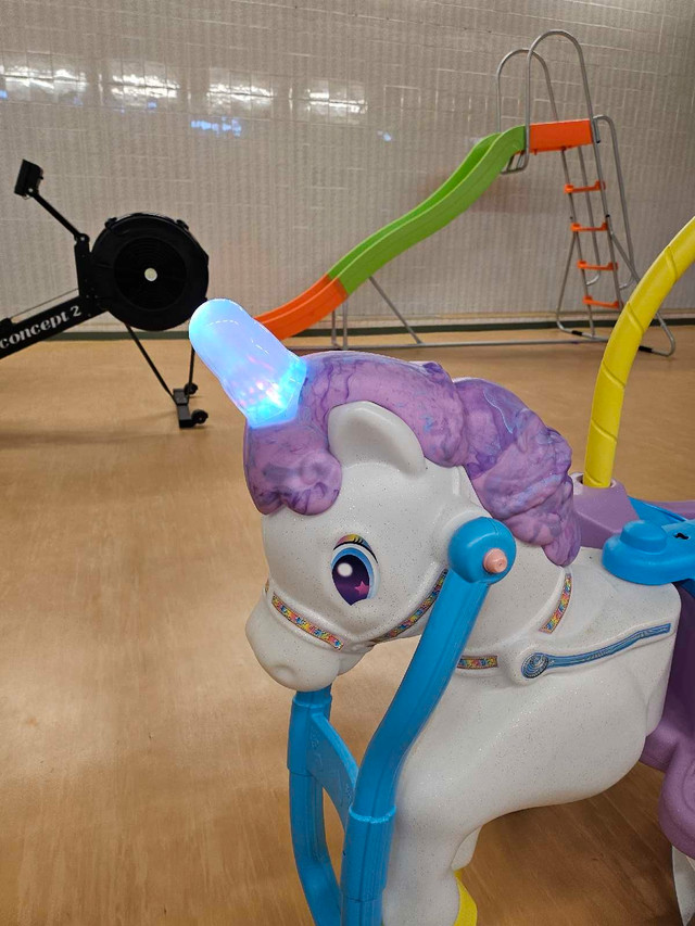 Little Tikes magical unicorn carriage ride on in Toys & Games in Edmonton - Image 2