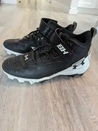 Under armour football cleats 