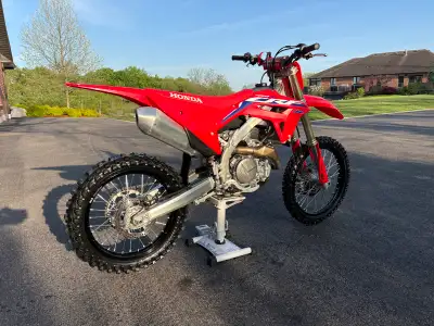 2022 Honda CRF450R Bike is as close to new as you'll ever find!Ownership in hand! NEVER DROPPED! Bou...