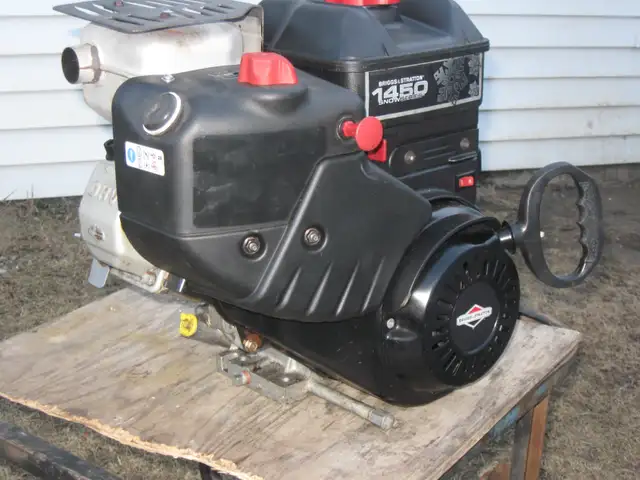 instalation gratuit MOTEUR DE SOUFFEUSE shaft 3/4 & 1 pouce 14.5 in Snowblowers in Laval / North Shore - Image 4