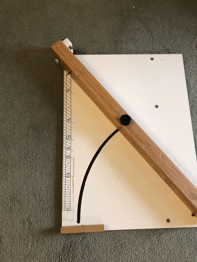 Dubby Left Side Table Saw Sled with Angle Scale in Hand Tools in City of Toronto - Image 2