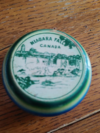 Rare Vintage NIAGARA FALLS YOYO