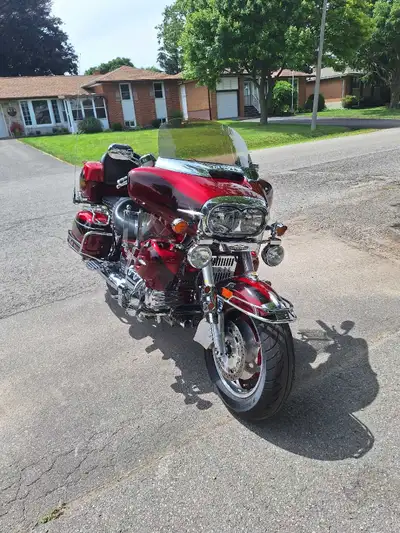 Selling my 1999 Honda Valkyrie Interstate, a true touring legend. This beauty features a powerful 15...