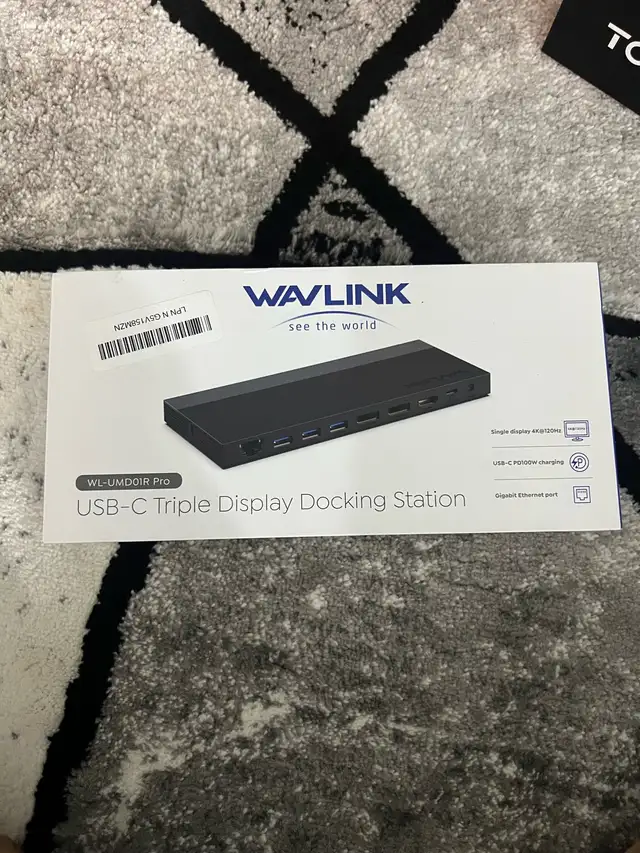 Wavlink Docking Station in Cables & Connectors in Cambridge - Image 2