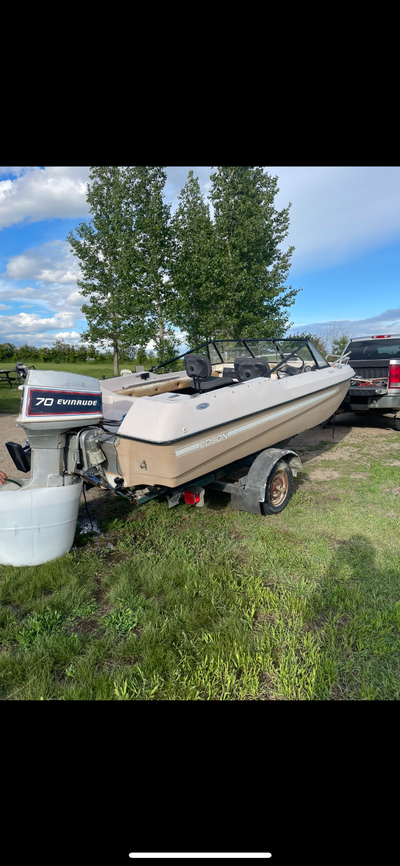 Regina. Old trihull boat, runs and floats. Don’t use it as much as I thought I would, bit too tight...
