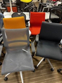 Herman Miller Setu ergonomic office chair (Various colours) in Chairs & Recliners in City of Toronto - Image 4