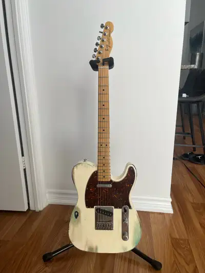 Fender Telecaster - MIM (comes with hard case), View more