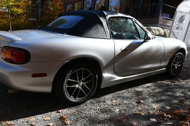 Miata MX5 de Mazda en excellent état à vendre (année 2000) — photo 3
