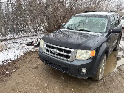 Selling 2008 ford escape 3.0l Runs but doesn’t drive needs a transmission Only has 146km Alberta Act...