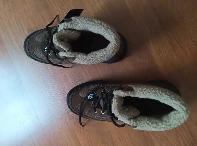 WindRiver Leather Boots Size 10 in Men's Shoes in Markham / York Region - Image 6
