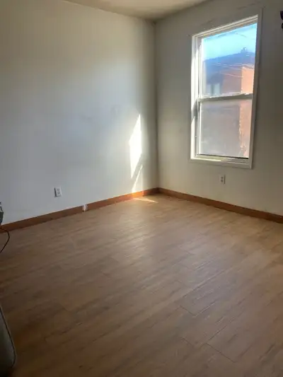 New flooring and painting. Applicants MUST have good references from landlords and good renting hist...