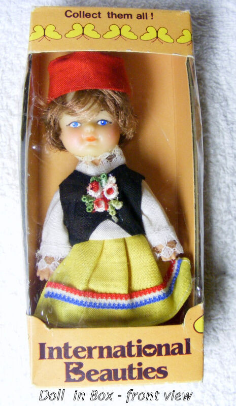 International Beauties doll national costume, 5”, original box, in Toys & Games in City of Toronto - Image 4