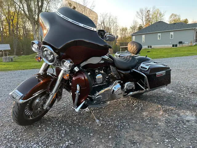 Harley Davidson Elctra Glide Ultra Limited in Touring in Ottawa - Image 4