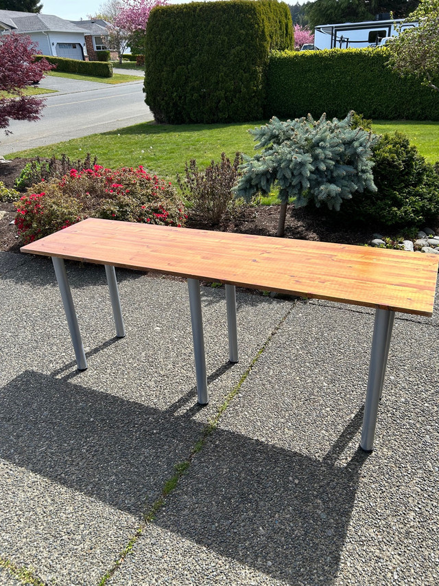 6’ Wooden Table & Removable Legs in Patio & Garden Furniture in Comox / Courtenay / Cumberland