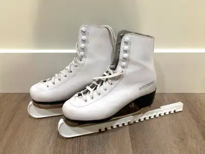 Winnwell figure skates - Size 3, View more