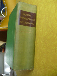 MODERN ENCYCLOPEDIA OF COOKING ( META GIVENS ) VINTAGE 1952