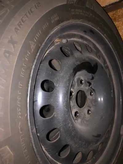 225 65 17 These Winter rated set of 4 Snow tires on rims are brand new. They were purchased last sea...