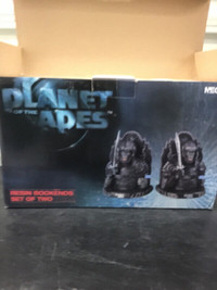 Planet of the Apes NECA 2001 digitally sculpted 7” resin bookend
