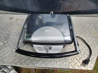 DeLonghi Panini Grill, View more