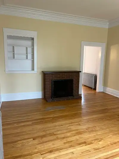 Beautiful Historic 1 Bedroom Downtown Apartment We are accepting applications for our 1 bedroom apar...